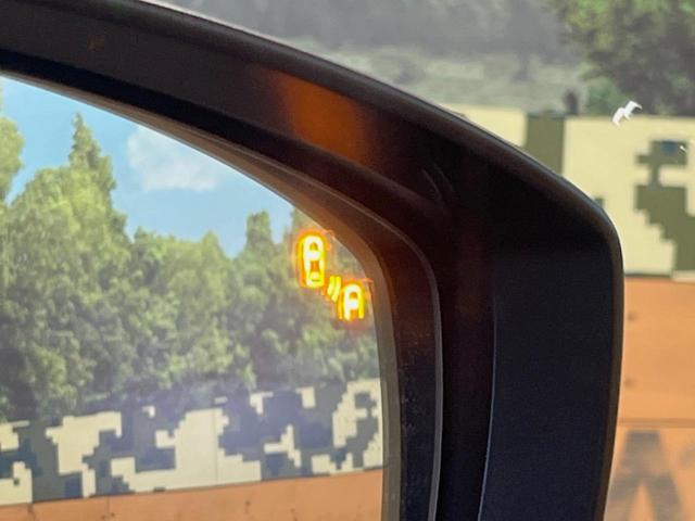 �y�u���C���h�X�|�b�g���j�^�����O�z���s���A�h�A�~���[�̎��p�ɂȂ�₷���ӏ��Ɍ㑱�Ԃ��ڋ߂���ƃT�C�h�~���[�t�߂Ɍx����\���A�h���C�o�[�ɒ��ӊ��N�����Ă���܂��B