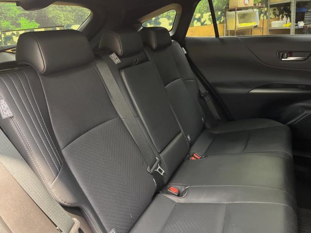 ハリアーハイブリッド Ｚ　レザーパッケージ　調光パノラマルーフ　１２．３インチメーカーナビ　全周囲カメラ　セーフティセンス　レーダークルーズ　ブラインドスポットモニター　黒革シート　ハンズフリーパワーバックドア　シートベンチレーション　ＥＴＣ（9枚目）