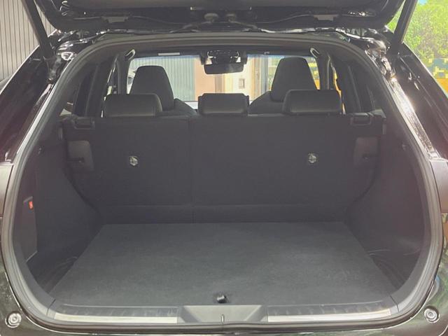 ハリアーハイブリッド Ｚ　レザーパッケージ　調光パノラマルーフ　１２．３インチメーカーナビ　全周囲カメラ　セーフティセンス　レーダークルーズ　ブラインドスポットモニター　黒革シート　ハンズフリーパワーバックドア　シートベンチレーション　ＥＴＣ（10枚目）