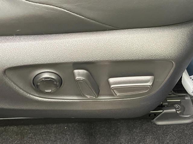 ハリアーハイブリッド Ｚ　レザーパッケージ　調光パノラマルーフ　１２．３インチメーカーナビ　全周囲カメラ　セーフティセンス　レーダークルーズ　ブラインドスポットモニター　黒革シート　ハンズフリーパワーバックドア　シートベンチレーション　ＥＴＣ（30枚目）