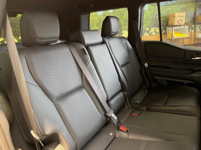 ランドクルーザー２５０ ＶＸ　４ＷＤ　ディーゼル　サンルーフ　１２．３型ディスプレイオーディオ　全周囲カメラ　レーダークルーズ　デジタルインナーミラー　ブラインドスポットモニター　パワーバックドア　シートベンチレーション　ＥＴＣ（36枚目）