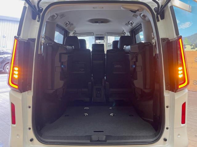 セレナ ハイウェイスターV 12.3型ディスプレイオーディオ 全周囲カメラ プロパイロット 禁煙車 両側電動スライドドア デジタルインナーミラー LEDヘッド ETC クリアランスソナー 16インチアルミ 革巻きステアリング(11枚目)