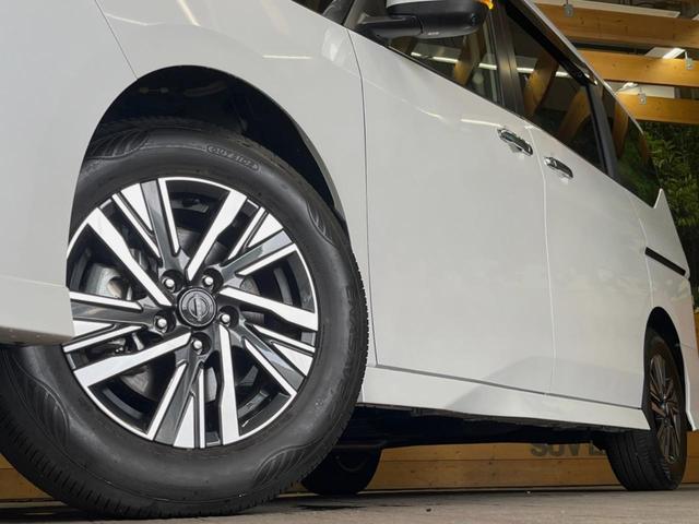 セレナ ハイウェイスターV 12.3型ディスプレイオーディオ 全周囲カメラ プロパイロット 禁煙車 両側電動スライドドア デジタルインナーミラー LEDヘッド ETC クリアランスソナー 16インチアルミ 革巻きステアリング(14枚目)