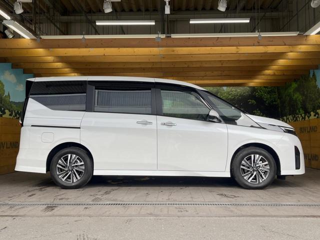 セレナ ハイウェイスターV 12.3型ディスプレイオーディオ 全周囲カメラ プロパイロット 禁煙車 両側電動スライドドア デジタルインナーミラー LEDヘッド ETC クリアランスソナー 16インチアルミ 革巻きステアリング(49枚目)