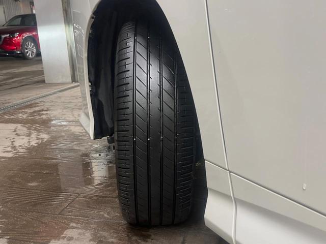 ヴォクシー S-Z 10.5インチディスプレイオーディオ バックカメラ セーフティセンス レーダークルーズ 両側パワスラ ハーフレザーシート 純正17インチアルミ シートヒーター フリップダウン LEDヘッド ETC(26枚目)