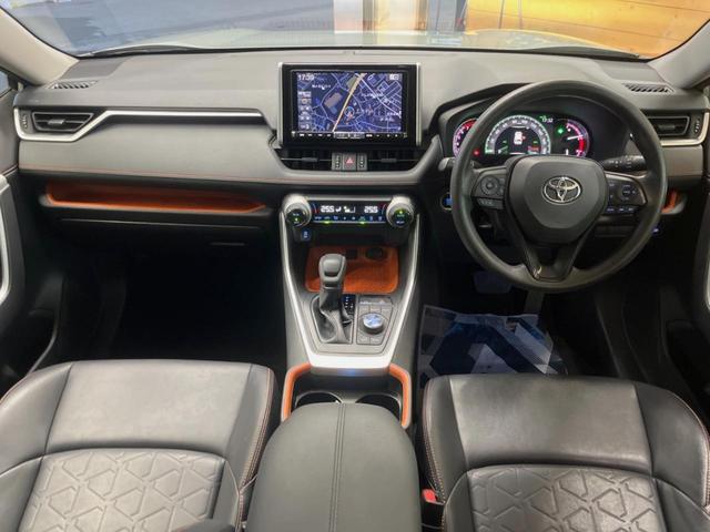 ＲＡＶ４ アドベンチャー　ＢＩＧ－Ｘ９インチナビ　セーフティセンス　ブラインドスポットモニター　バックカメラ　合皮シート　パワーシート　純正１９インチアルミ　ＬＥＤヘッド　デュアルオートエアコン　ダウンヒルアシスト　ＥＴＣ（2枚目）