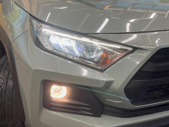 ＲＡＶ４ アドベンチャー　ＢＩＧ－Ｘ９インチナビ　セーフティセンス　ブラインドスポットモニター　バックカメラ　合皮シート　パワーシート　純正１９インチアルミ　ＬＥＤヘッド　デュアルオートエアコン　ダウンヒルアシスト　ＥＴＣ（12枚目）