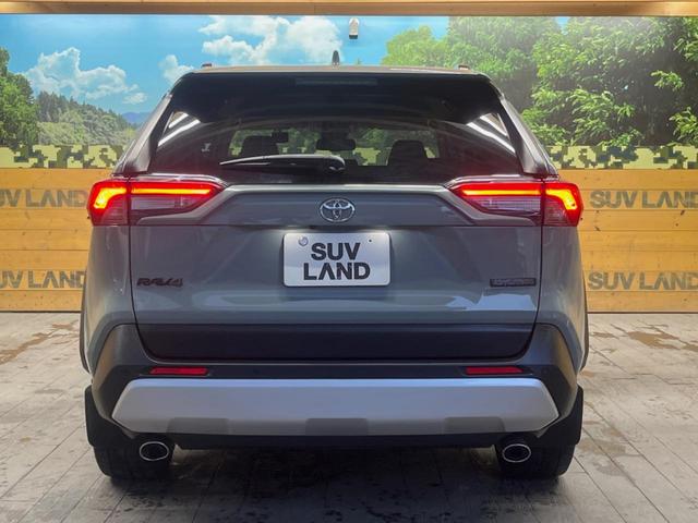 ＲＡＶ４ アドベンチャー　ＢＩＧ－Ｘ９インチナビ　セーフティセンス　ブラインドスポットモニター　バックカメラ　合皮シート　パワーシート　純正１９インチアルミ　ＬＥＤヘッド　デュアルオートエアコン　ダウンヒルアシスト　ＥＴＣ（15枚目）