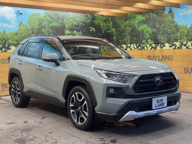 ＲＡＶ４ アドベンチャー　ＢＩＧ－Ｘ９インチナビ　セーフティセンス　ブラインドスポットモニター　バックカメラ　合皮シート　パワーシート　純正１９インチアルミ　ＬＥＤヘッド　デュアルオートエアコン　ダウンヒルアシスト　ＥＴＣ（16枚目）