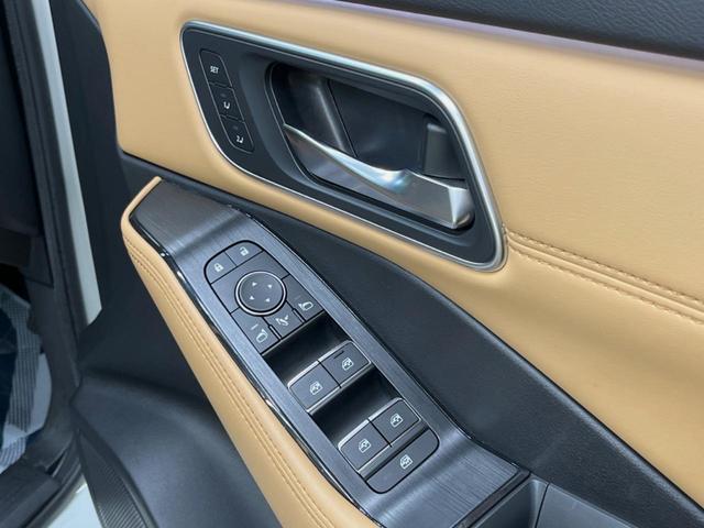 エクストレイル G e-4ORCE 12.3インチディスプレイ 全周囲カメラ プロパイロット インテリジェントエマージェンシーブレーキ デジタルインナーミラー 茶革シート ブラインドスポットモニター ハンズフリーパワーバックドア ETC(52枚目)