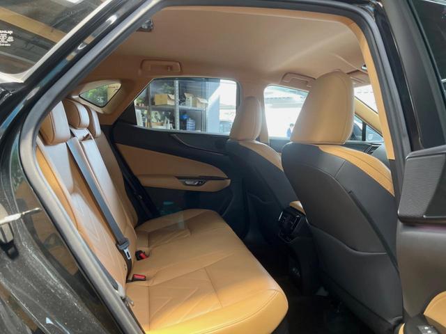 ＮＸ ＮＸ３５０ｈ　バージョンＬ　１４インチディスプレイオーディオ　全周囲カメラ　プリクラッシュセーフティ　レーダークルーズ　ブラインドスポットモニター　茶革シート　デジタルインナーミラー　全席シートヒーター　三眼ＬＥＤヘッド　ＥＴＣ（10枚目）