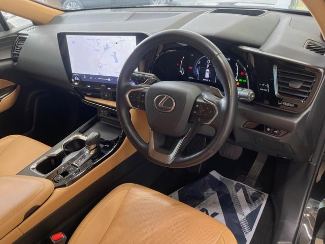 ＮＸ ＮＸ３５０ｈ　バージョンＬ　１４インチディスプレイオーディオ　全周囲カメラ　プリクラッシュセーフティ　レーダークルーズ　ブラインドスポットモニター　茶革シート　デジタルインナーミラー　全席シートヒーター　三眼ＬＥＤヘッド　ＥＴＣ（32枚目）
