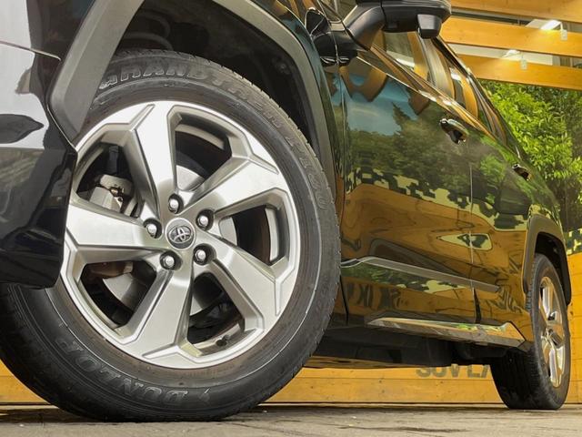 �y�����P�W�C���`�A���~�z�C�[���z�O�ςɃ}�b�`���������A���~�z�C�[���𑕒����Ă���܂��B�e��ЊO�A���~�z�C�[����A�X�^�b�h���X�^�C�����戵�����Ă���܂��B���񂲑��k����������