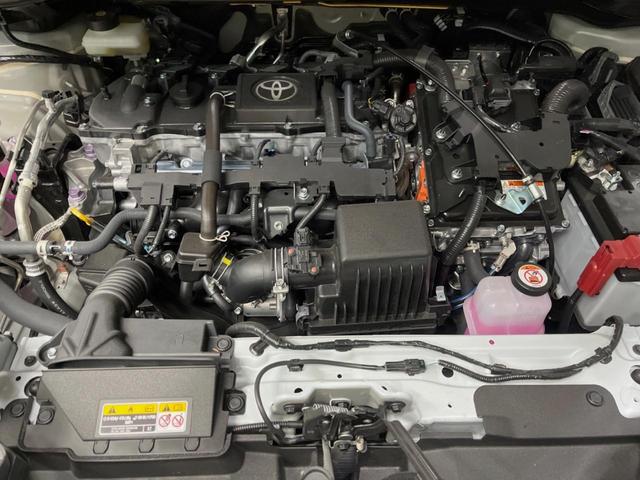 カローラクロス ハイブリッド　Ｚ　パノラマルーフ　１０．５インチディスプレイオーディオ　全周囲カメラ　セーフティセンス　レーダークルーズ　ブラインドスポットモニター　ハーフレザーシート　ハンズフリーパワーバックドア　１８インチアルミ（18枚目）