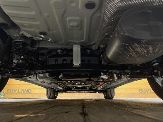 カローラクロス ハイブリッド　Ｚ　パノラマルーフ　１０．５インチディスプレイオーディオ　全周囲カメラ　セーフティセンス　レーダークルーズ　ブラインドスポットモニター　ハーフレザーシート　ハンズフリーパワーバックドア　１８インチアルミ（19枚目）