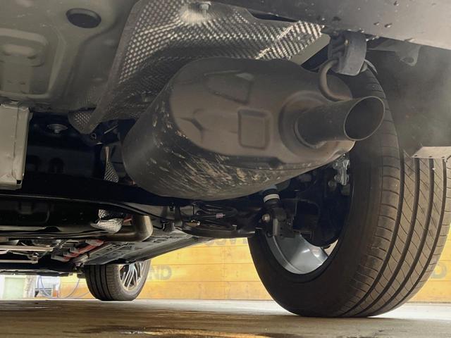 カローラクロス ハイブリッド　Ｚ　パノラマルーフ　１０．５インチディスプレイオーディオ　全周囲カメラ　セーフティセンス　レーダークルーズ　ブラインドスポットモニター　ハーフレザーシート　ハンズフリーパワーバックドア　１８インチアルミ（20枚目）