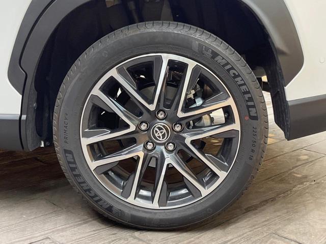 カローラクロス ハイブリッド　Ｚ　パノラマルーフ　１０．５インチディスプレイオーディオ　全周囲カメラ　セーフティセンス　レーダークルーズ　ブラインドスポットモニター　ハーフレザーシート　ハンズフリーパワーバックドア　１８インチアルミ（25枚目）