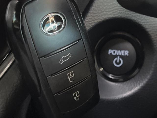 カローラクロス ハイブリッド　Ｚ　パノラマルーフ　１０．５インチディスプレイオーディオ　全周囲カメラ　セーフティセンス　レーダークルーズ　ブラインドスポットモニター　ハーフレザーシート　ハンズフリーパワーバックドア　１８インチアルミ（45枚目）