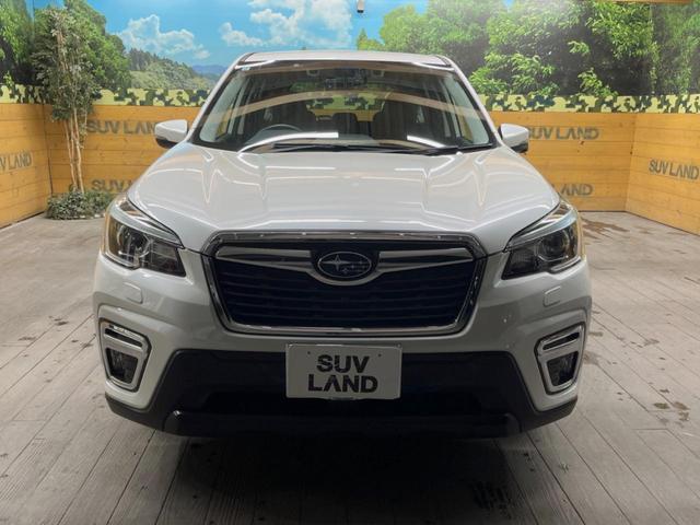 フォレスター プレミアム　純正ビルトインナビ　フロント・サイド・バックカメラ　アイサイトコアテクノロジー　レーダークルーズ　ハーフレザーシート　メモリー機能付きパワーシート　全席シートヒーター　デジタルインナーミラー　ＥＴＣ（14枚目）