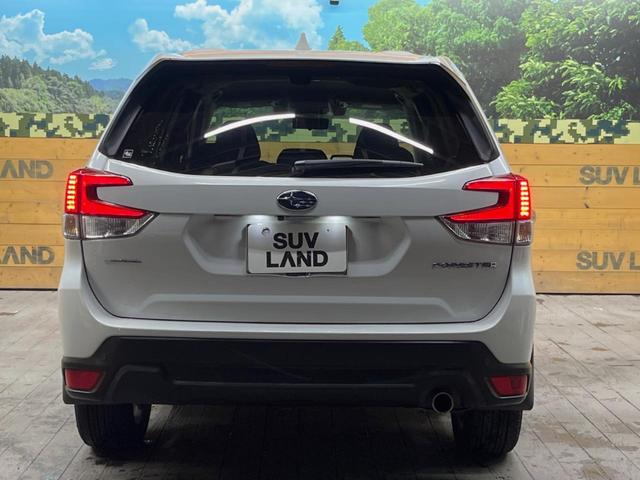 フォレスター プレミアム　純正ビルトインナビ　フロント・サイド・バックカメラ　アイサイトコアテクノロジー　レーダークルーズ　ハーフレザーシート　メモリー機能付きパワーシート　全席シートヒーター　デジタルインナーミラー　ＥＴＣ（15枚目）