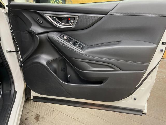 フォレスター プレミアム　純正ビルトインナビ　フロント・サイド・バックカメラ　アイサイトコアテクノロジー　レーダークルーズ　ハーフレザーシート　メモリー機能付きパワーシート　全席シートヒーター　デジタルインナーミラー　ＥＴＣ（29枚目）