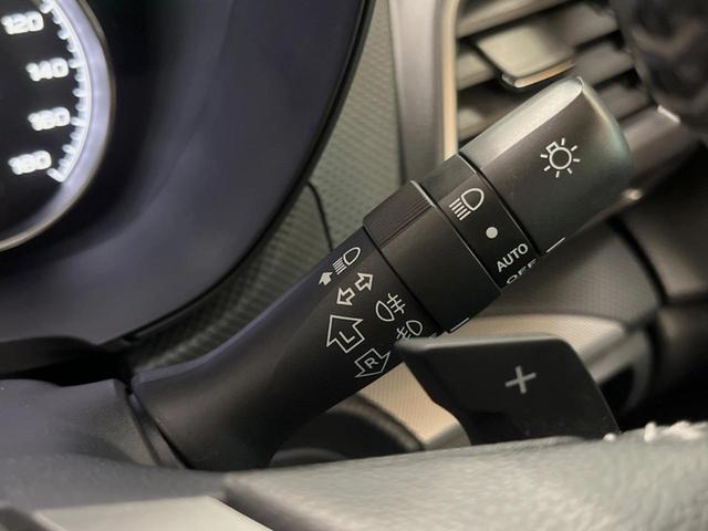 フォレスター プレミアム　純正ビルトインナビ　フロント・サイド・バックカメラ　アイサイトコアテクノロジー　レーダークルーズ　ハーフレザーシート　メモリー機能付きパワーシート　全席シートヒーター　デジタルインナーミラー　ＥＴＣ（50枚目）