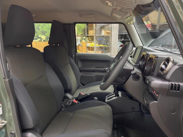 ジムニーノマド ＦＣ　禁煙車　４ＷＤ　セーフティーサポート　レーダークルーズ　前席シートヒーター　ダウンヒルアシスト　オートハイビーム　ＬＥＤヘッド　コーナーセンサー　純正１５インチアルミ　スマートキー（8枚目）