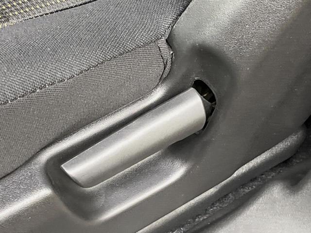 ジムニーノマド ＦＣ　禁煙車　４ＷＤ　セーフティーサポート　レーダークルーズ　前席シートヒーター　ダウンヒルアシスト　オートハイビーム　ＬＥＤヘッド　コーナーセンサー　純正１５インチアルミ　スマートキー（24枚目）