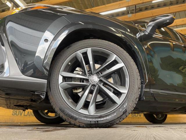 �y�����Q�O�C���`�A���~�z�C�[���z�O�ςɃ}�b�`���������A���~�z�C�[���𑕒����Ă���܂��B�e��ЊO�A���~�z�C�[����A�X�^�b�h���X�^�C�����戵�����Ă���܂��B���񂲑��k����������