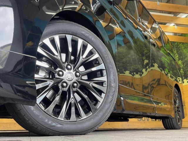 ヴェルファイアハイブリッド Ｚ　プレミア　左右独立ムーンルーフ　モデリスタエアロ　１４インチディスプレイオーディオ　全周囲カメラ　両側パワスラ　セーフティセンス　レーダークルーズ　黒革シート　デジタルインナーミラー　ブラインドスポットモニター（13枚目）