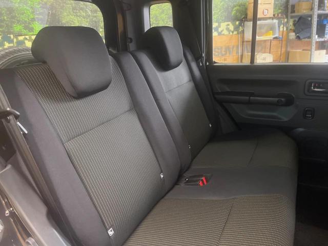 ジムニーノマド ＦＣ　４ＷＤ　スズキセーフティサポート　レーダークルーズ　前席シートヒーター　ダウンヒルアシスト　オートハイビーム　ＬＥＤヘッド　コーナーセンサー　純正１５インチアルミ　革巻きステアリング　オートエアコン（9枚目）