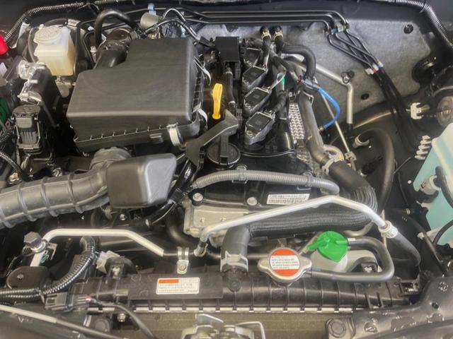 ジムニーノマド ＦＣ　４ＷＤ　スズキセーフティサポート　レーダークルーズ　前席シートヒーター　ダウンヒルアシスト　オートハイビーム　ＬＥＤヘッド　コーナーセンサー　純正１５インチアルミ　革巻きステアリング　オートエアコン（18枚目）