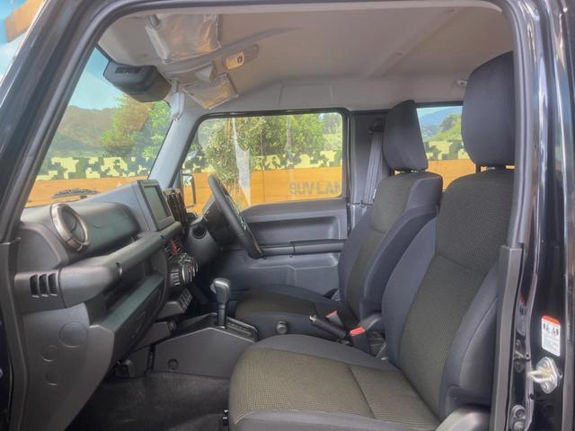 ジムニーノマド ＦＣ　４ＷＤ　スズキセーフティサポート　レーダークルーズ　前席シートヒーター　ダウンヒルアシスト　オートハイビーム　ＬＥＤヘッド　コーナーセンサー　純正１５インチアルミ　革巻きステアリング　オートエアコン（21枚目）