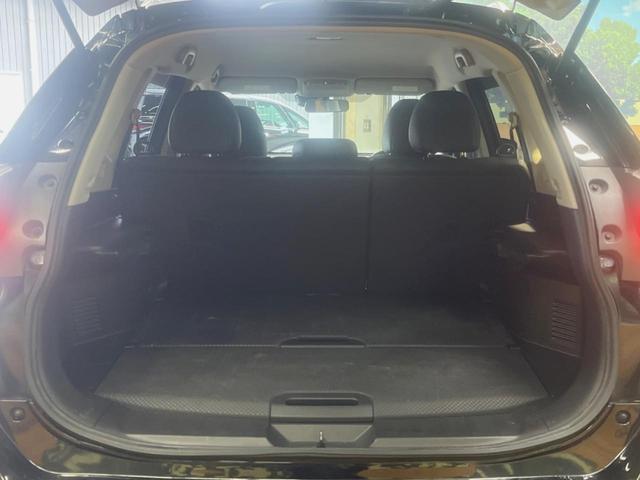 エクストレイル ２０Ｘ　エマージェンシーブレーキパッケージ　４ＷＤ　メーカーナビ　全周囲カメラ　エマージェンシーブレーキ　クルーズコントロール　シートヒーター　ＬＥＤヘッド　デュアルオートエアコン　１７インチアルミ　革巻きステアリング　ダウンヒルアシスト（10枚目）