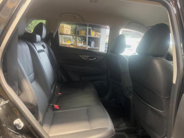 エクストレイル ２０Ｘ　エマージェンシーブレーキパッケージ　４ＷＤ　メーカーナビ　全周囲カメラ　エマージェンシーブレーキ　クルーズコントロール　シートヒーター　ＬＥＤヘッド　デュアルオートエアコン　１７インチアルミ　革巻きステアリング　ダウンヒルアシスト（32枚目）