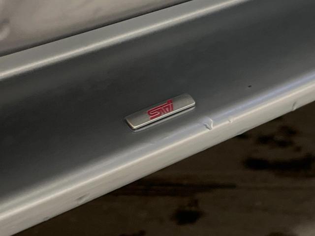 �y�r�s�h�G�A���z�l�C�̂r�s�h�G�A���𑕔��I�N���}�̊O�ς����X�^�C���b�V���ɂȂ�A�X���ő��݊����ӂ��P��Ɂ􏫗������ւ��鎞�ɂ����Z�[���ɉe�����₷���A���l����l�C�̑����ł��I