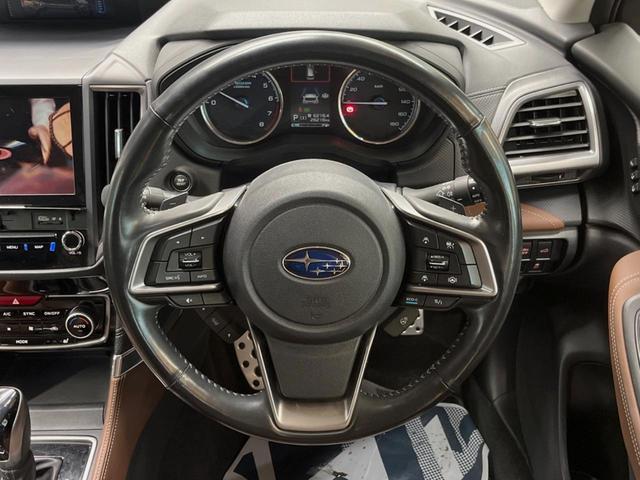 �y�����v�����X�e�A�����O�z�㎿�Ȋv���g�p���邱�ƂŁA��ɂ����������݂ƂĂ��^�]���₷���n���h���ł���