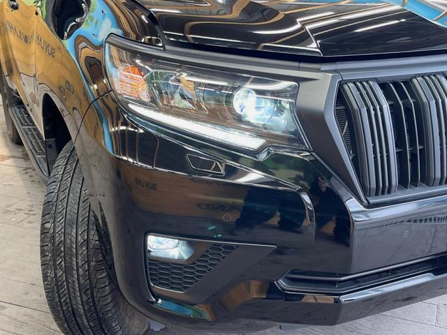 ランドクルーザープラド ＴＸ　Ｌパッケージ　マットブラックエディション　７人乗り　サンルーフ　禁煙車　純正９インチディスプレイオーディオ　全周囲カメラ　セーフティセンス　レーダークルーズ　黒革シート　グレード専用１８インチアルミ　ＬＥＤヘッド　ＥＴＣ　前席シートヒーター（13枚目）