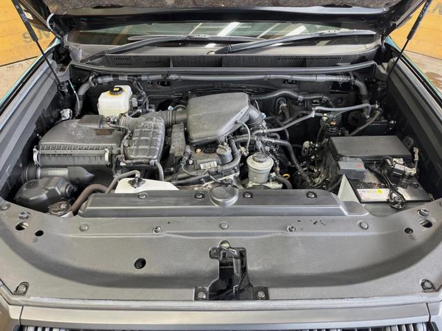 ランドクルーザープラド ＴＸ　Ｌパッケージ　マットブラックエディション　７人乗り　サンルーフ　禁煙車　純正９インチディスプレイオーディオ　全周囲カメラ　セーフティセンス　レーダークルーズ　黒革シート　グレード専用１８インチアルミ　ＬＥＤヘッド　ＥＴＣ　前席シートヒーター（19枚目）