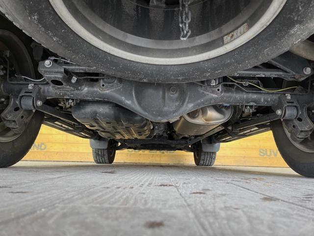 ランドクルーザープラド ＴＸ　Ｌパッケージ　マットブラックエディション　７人乗り　サンルーフ　禁煙車　純正９インチディスプレイオーディオ　全周囲カメラ　セーフティセンス　レーダークルーズ　黒革シート　グレード専用１８インチアルミ　ＬＥＤヘッド　ＥＴＣ　前席シートヒーター（20枚目）