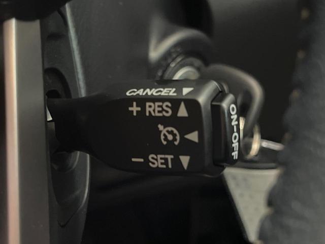 �y�N���[�Y�R���g���[���z�������H�����N���N���s�B�A�N�Z���𗣂��Ă���葬�x�ő��s���ł��A�������^�]���̕��S���y���I�����E�������ȒP�ȃX�C�b�`����Œ����ł��܂��B