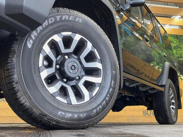 �y�����P�U�C���`�A���~�z�C�[���z�O�ςɃ}�b�`���������A���~�z�C�[���𑕒����Ă���܂��B�e��ЊO�A���~�z�C�[����A�X�^�b�h���X�^�C�����戵�����Ă���܂��B���񂲑��k����������