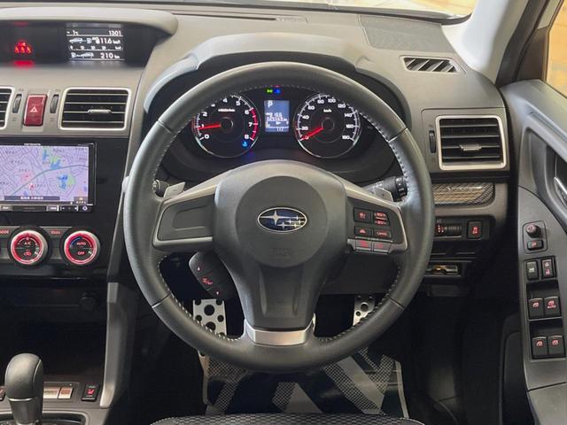 �y�����v�����X�e�A�����O�z�㎿�Ȋv���g�p���邱�ƂŁA��ɂ����������݂ƂĂ��^�]���₷���n���h���ł���