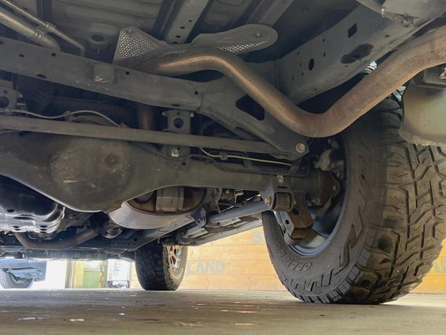 ＦＪクルーザー カラーパッケージ　４ＷＤ　純正７インチＳＤナビ　バックカメラ　禁煙車　ドラレコ　コーナーセンサー　ＨＩＤヘッド　ＥＴＣ　クルコン　２トーンカラー　Ｂｌｕｅｔｏｏｔｈ再生　１７インチアルミ　オートライト（20枚目）