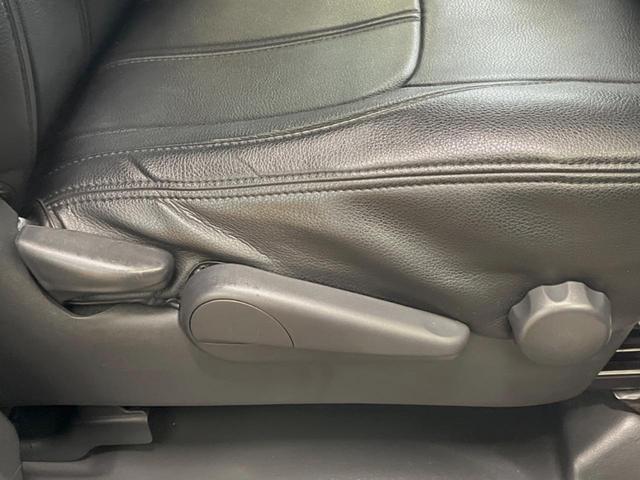 ＦＪクルーザー カラーパッケージ　４ＷＤ　純正７インチＳＤナビ　バックカメラ　禁煙車　ドラレコ　コーナーセンサー　ＨＩＤヘッド　ＥＴＣ　クルコン　２トーンカラー　Ｂｌｕｅｔｏｏｔｈ再生　１７インチアルミ　オートライト（29枚目）