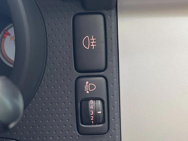 ＦＪクルーザー カラーパッケージ　４ＷＤ　純正７インチＳＤナビ　バックカメラ　禁煙車　ドラレコ　コーナーセンサー　ＨＩＤヘッド　ＥＴＣ　クルコン　２トーンカラー　Ｂｌｕｅｔｏｏｔｈ再生　１７インチアルミ　オートライト（32枚目）