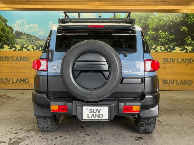 ＦＪクルーザー カラーパッケージ　４ＷＤ　純正７インチＳＤナビ　バックカメラ　禁煙車　ドラレコ　コーナーセンサー　ＨＩＤヘッド　ＥＴＣ　クルコン　２トーンカラー　Ｂｌｕｅｔｏｏｔｈ再生　１７インチアルミ　オートライト（47枚目）