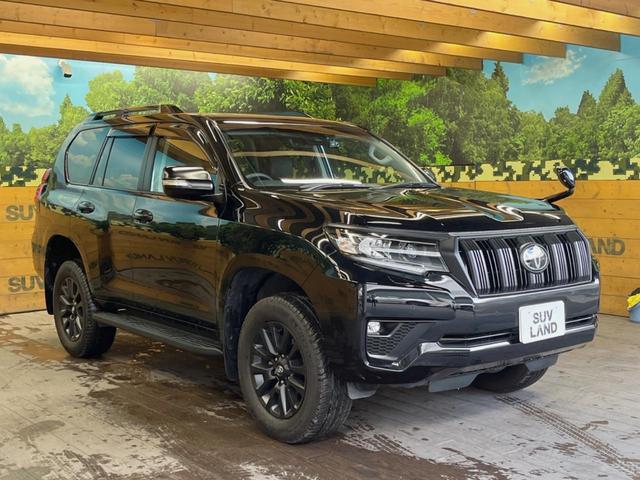 ランドクルーザープラド ＴＸ　Ｌパッケージ　マットブラックエディション　サンルーフ　ＢＩＧ－Ｘ９型ナビ　バックカメラ　セーフティセンス　レーダークルーズ　黒革シート　シートベンチレーション　グレード専用１８インチアルミ　革巻きステアリング　スマートキー　ＬＥＤヘッド（16枚目）