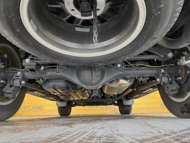 ランドクルーザープラド ＴＸ　Ｌパッケージ　マットブラックエディション　サンルーフ　ＢＩＧ－Ｘ９型ナビ　バックカメラ　セーフティセンス　レーダークルーズ　黒革シート　シートベンチレーション　グレード専用１８インチアルミ　革巻きステアリング　スマートキー　ＬＥＤヘッド（19枚目）