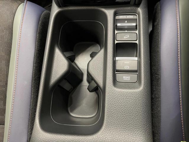 �y�_�E���q���A�V�X�g�z�}�ȍ⓹������Ƃ��Ɏ����Ńu���[�L�𐧌�A���̒ᑬ�x��ۂ��܂��B�ᓹ�∫�H�ȂǊ���₷���H�ʂ̉����ł��^�C�������b�N���Ȃ�������S�I�n���h������ɏW���ł��܂��I